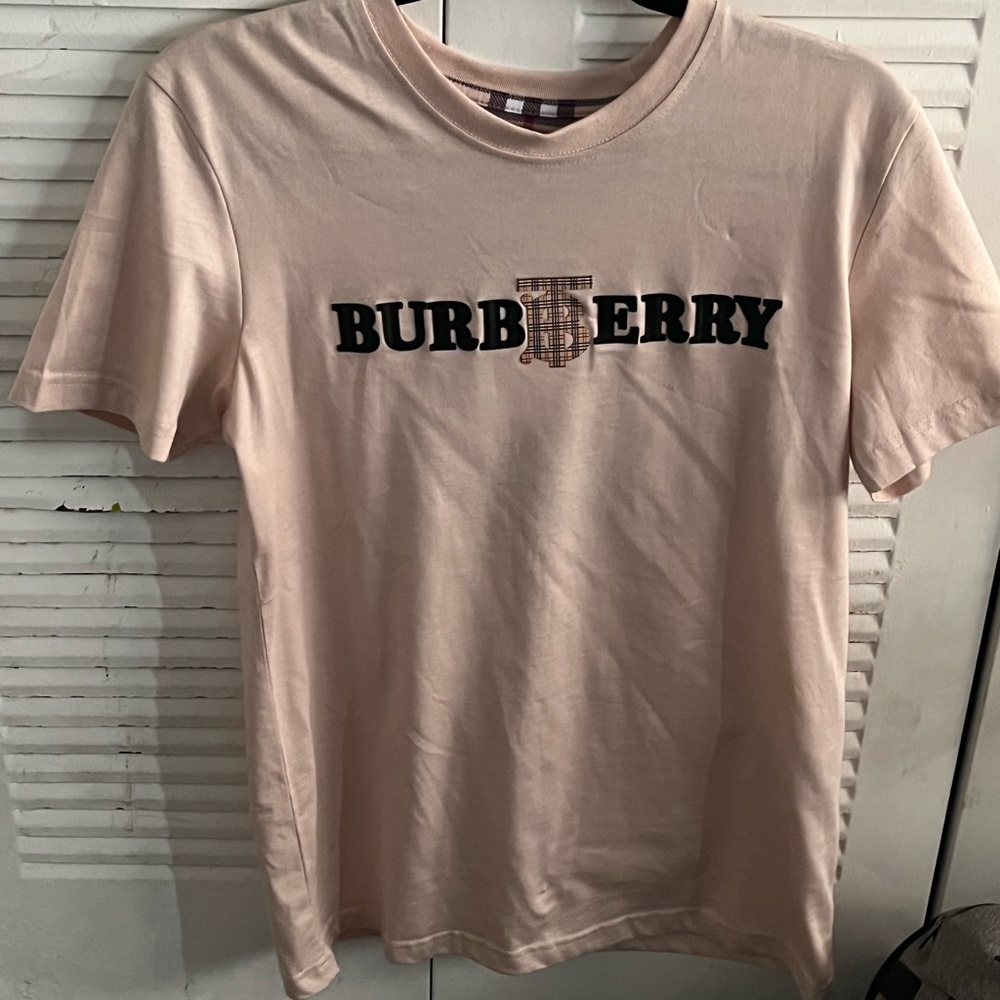 Burberry t shirt size s
